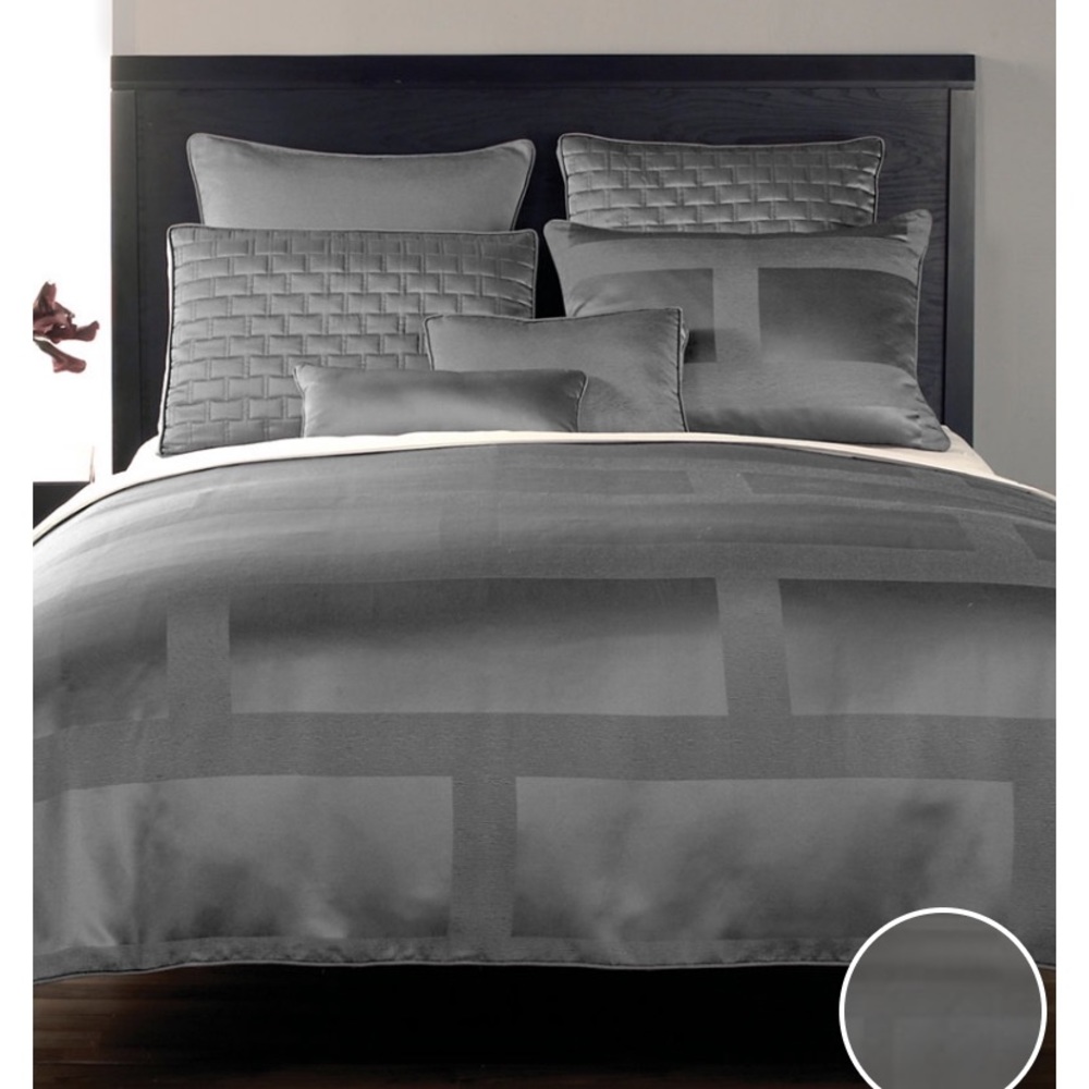 *LIKE NEW* Hotel Collection King Set